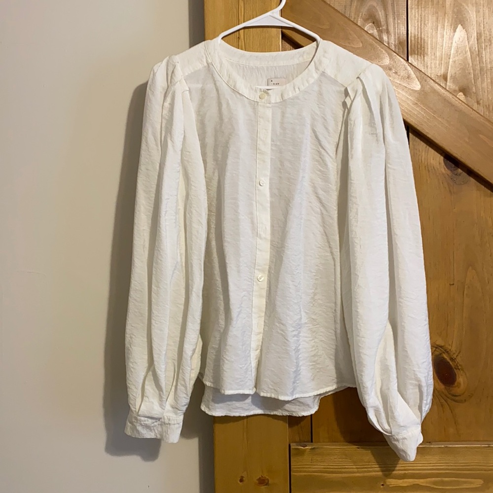 New White Button-Up Puff Sleeve Blouse